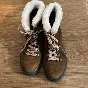 CLEO + WOLF WOMEN'S FASHION HIKER BOOTS